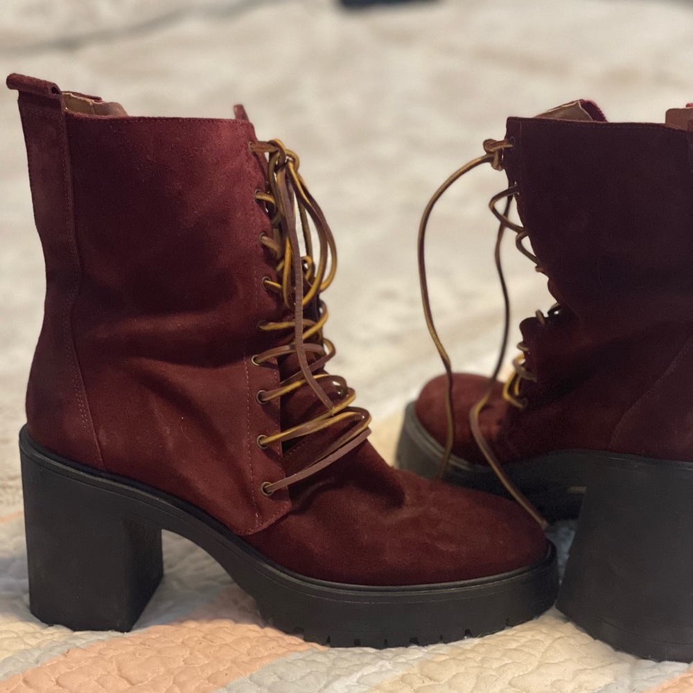 Free People Dylan Lace-up boots, Women size 8, Spanish inspired, suede, platform